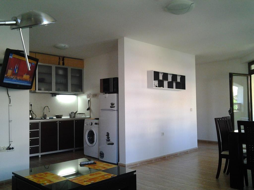 Etara 2 Apartment Sveti Vlas Oda fotoğraf